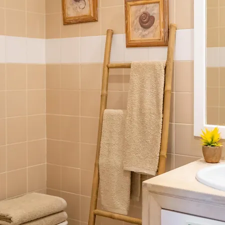 T3 Com Piscina Tenis Ginasio E Parq Infant *