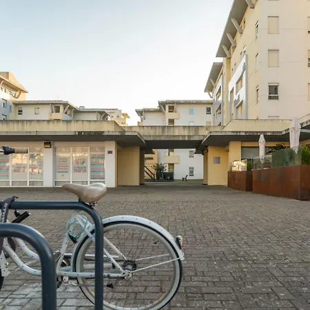 T3 Com Piscina Tenis Ginasio E Parq Infant Apartamento