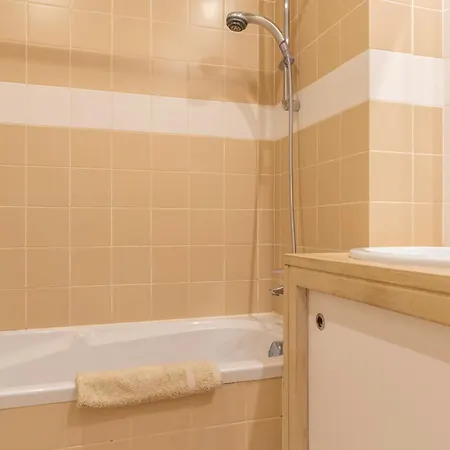 Apartment T3 Com Piscina Tenis Ginasio E Parq Infant