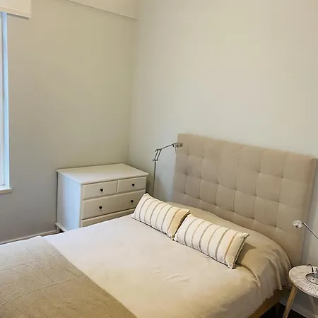 T3 Com Piscina Tenis Ginasio E Parq Infant *